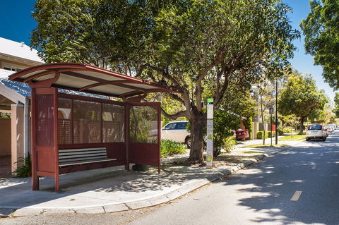 Rosalie 35 - New Castle Holiday 18