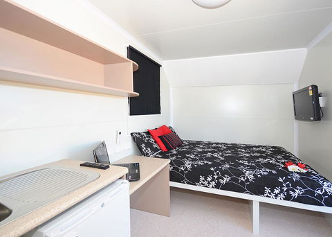 Meekatharra Accommodation Centre - New Castle Holiday 2