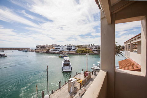 The Marina Hotel - Mindarie - New Castle Holiday 2
