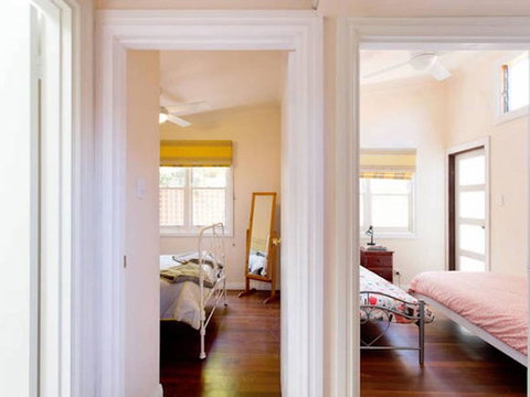 Sunset Cottage - New Castle Holiday 6