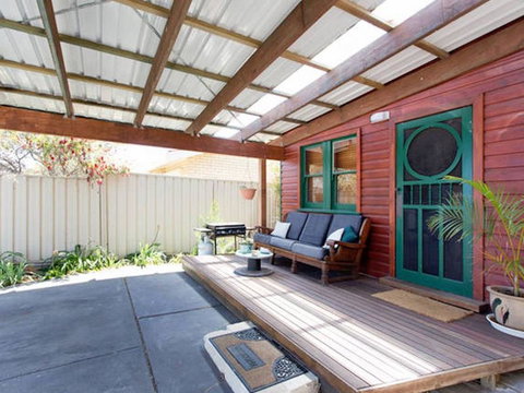 Sunset Cottage - New Castle Holiday 1