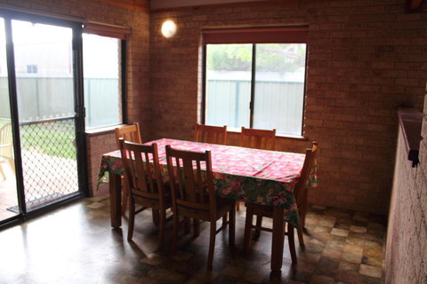 Kestrel Chalets - New Castle Holiday 17