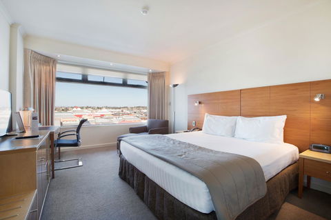 Gateway Hotel By Nightcap Plus - New Castle Holiday 4