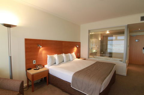 Gateway Hotel By Nightcap Plus - New Castle Holiday 40