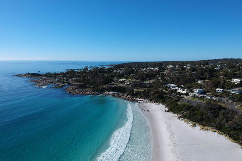 BINALONG BEACH COTTAGE Beachfront At Bay Of Fires Next To Restaurant - New Castle Holiday 10
