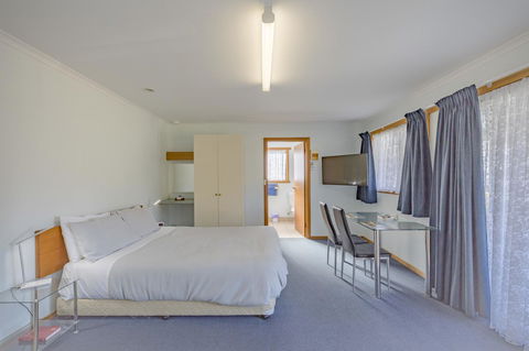 Queechy Motel - New Castle Holiday 27