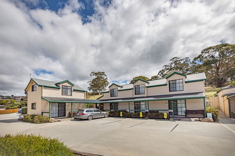 Queechy Motel - New Castle Holiday 0