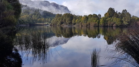 Tullah Lakeside Lodge - New Castle Holiday 1