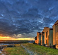 Stanley Village Waterfront Accommodation - New Castle Holiday