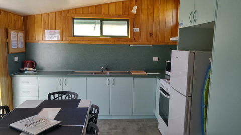 Bicheno Cabin Park - New Castle Holiday 23