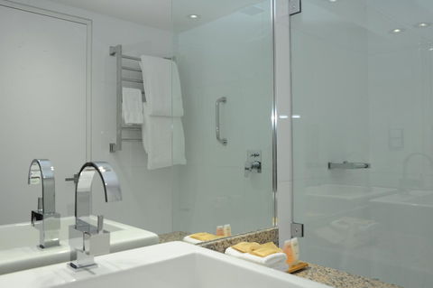Hotel Grand Chancellor Launceston - New Castle Holiday 3