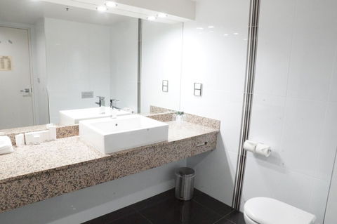 Hotel Grand Chancellor Launceston - New Castle Holiday 8