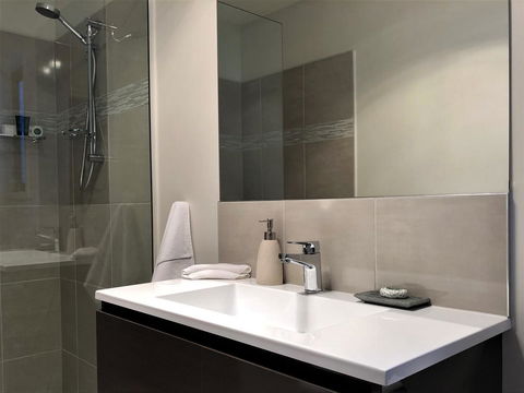 Oceana B&B - New Castle Holiday 28
