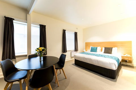 Customs House Hotel - New Castle Holiday 40