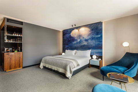 MACq 01 Hotel - New Castle Holiday 15