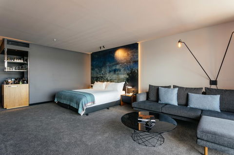 MACq 01 Hotel - New Castle Holiday 31