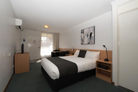 Barclay Motor Inn - New Castle Holiday 2