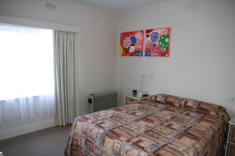 Barclay Motor Inn - New Castle Holiday 37