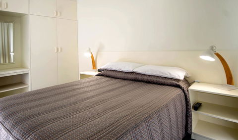 Barclay Motor Inn - New Castle Holiday 24
