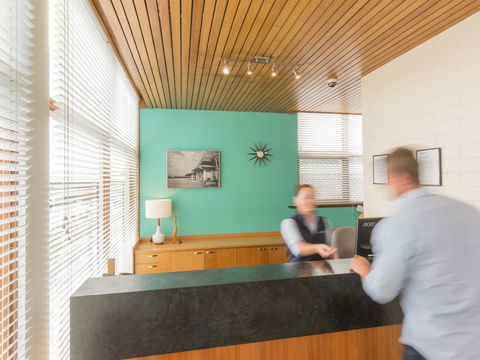 Riverfront Motel & Villas - New Castle Holiday 9