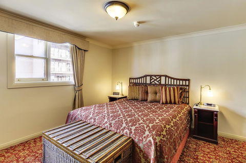 Hadley\'s Orient Hotel - New Castle Holiday 18