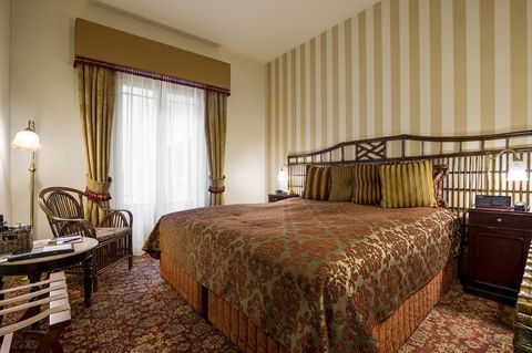 Hadley\'s Orient Hotel - New Castle Holiday 32