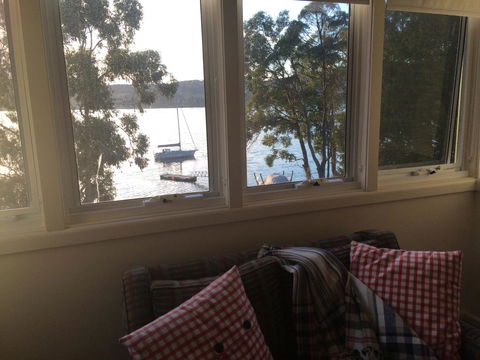 Anchorage Waterfront Retreat - New Castle Holiday 12