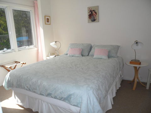 Anchorage Waterfront Retreat - New Castle Holiday 15