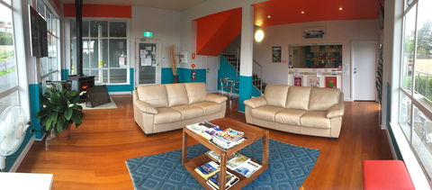 Waterfront Lodge Motel - New Castle Holiday 20