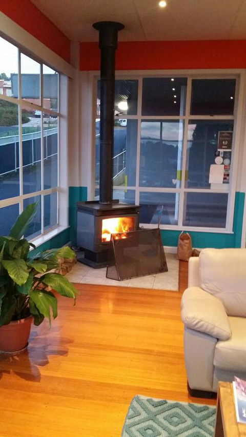 Waterfront Lodge Motel - New Castle Holiday 34
