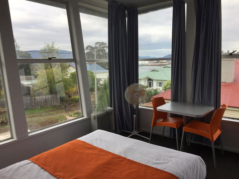 Waterfront Lodge Motel - New Castle Holiday 41