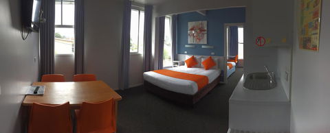 Waterfront Lodge Motel - New Castle Holiday 42