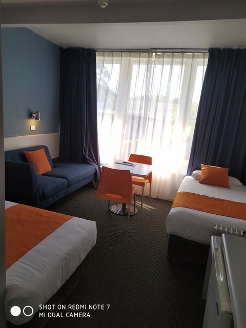 Waterfront Lodge Motel - New Castle Holiday 2