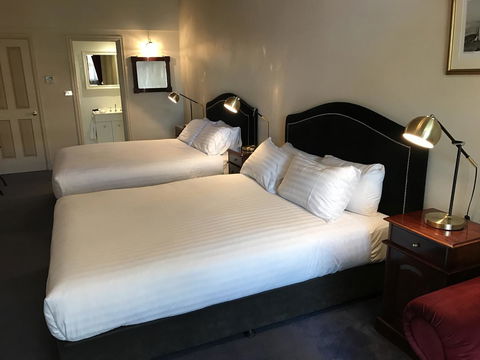 The Macquarie Hobart - New Castle Holiday 40