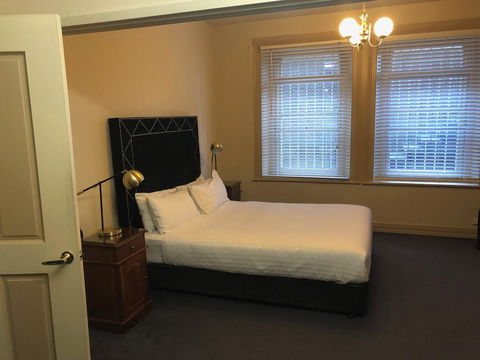 The Macquarie Hobart - New Castle Holiday 2