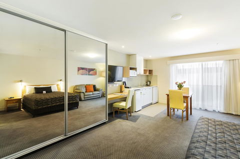 The Old Woolstore Apartment Hotel - New Castle Holiday 21