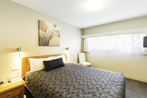 The Old Woolstore Apartment Hotel - New Castle Holiday 7