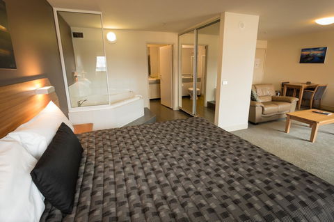 The Old Woolstore Apartment Hotel - New Castle Holiday 31