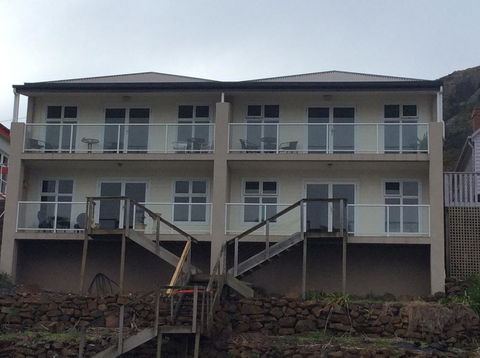 Church Street Villas - New Castle Holiday 7