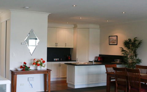 Church Street Villas - New Castle Holiday 2