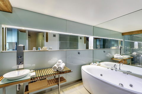 The Henry Jones Art Hotel - New Castle Holiday 20