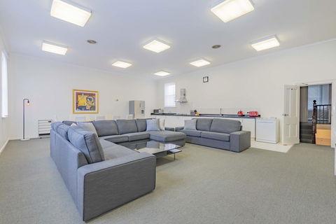 4 Bedroom House - Hobart CBD - Free Parking - Free WIFI - New Castle Holiday 17