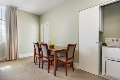 Launceston Central Apartment Hotel Official - New Castle Holiday 4