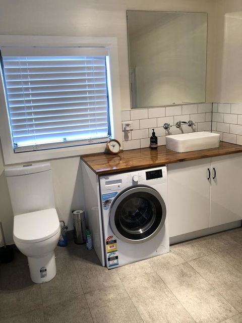 Apartment 5ive - New Castle Holiday 3