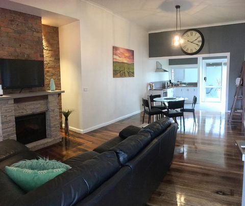 Apartment 5ive - New Castle Holiday 0