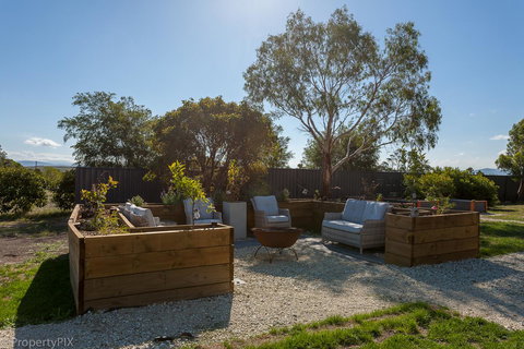 Harrison Grove - New Castle Holiday 13