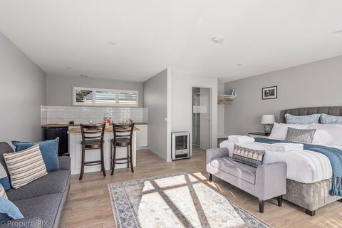 Harrison Grove - New Castle Holiday 9