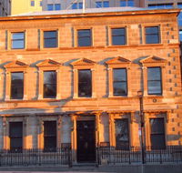 105 Mac Unique Apartments - New Castle Holiday