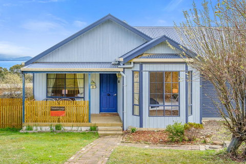Omaroo Cottage Bruny Island - New Castle Holiday 12
