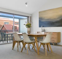 Sullivans Cove Apartments - New Castle Holiday